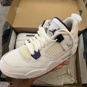 Jordan 4 Retro Metallic Purple